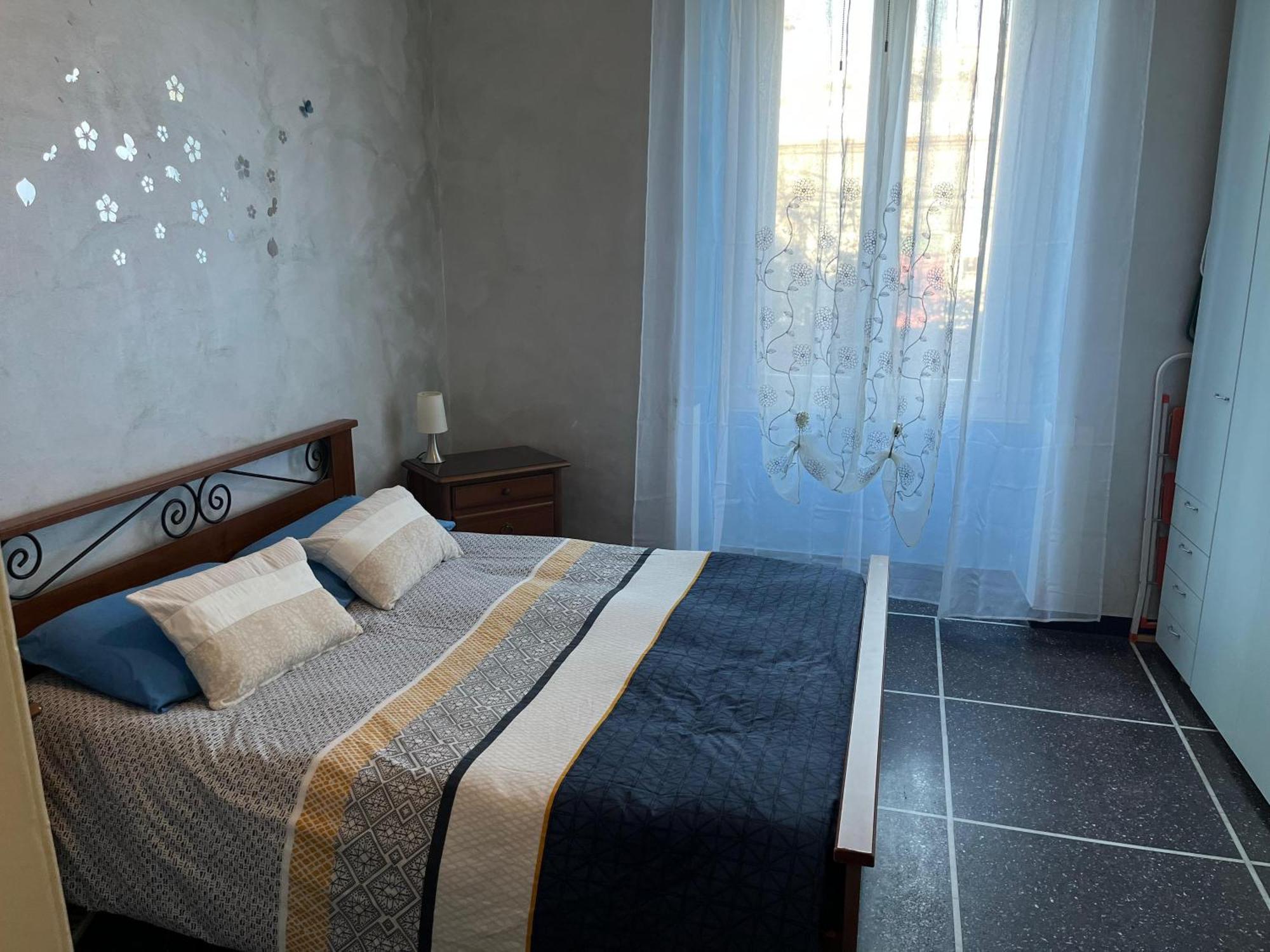 Appartamento Invrea Генуя Экстерьер фото