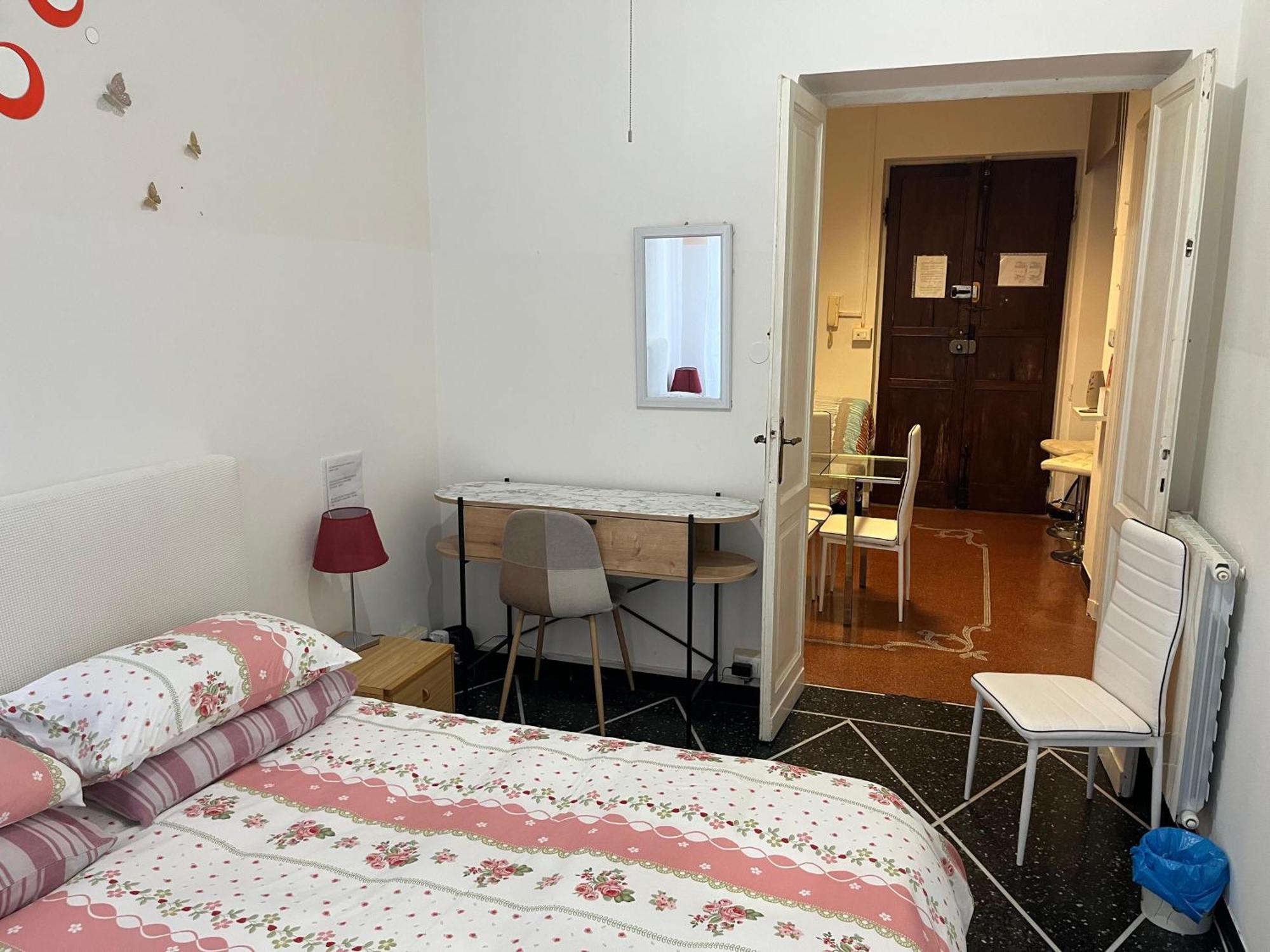 Appartamento Invrea Генуя Экстерьер фото